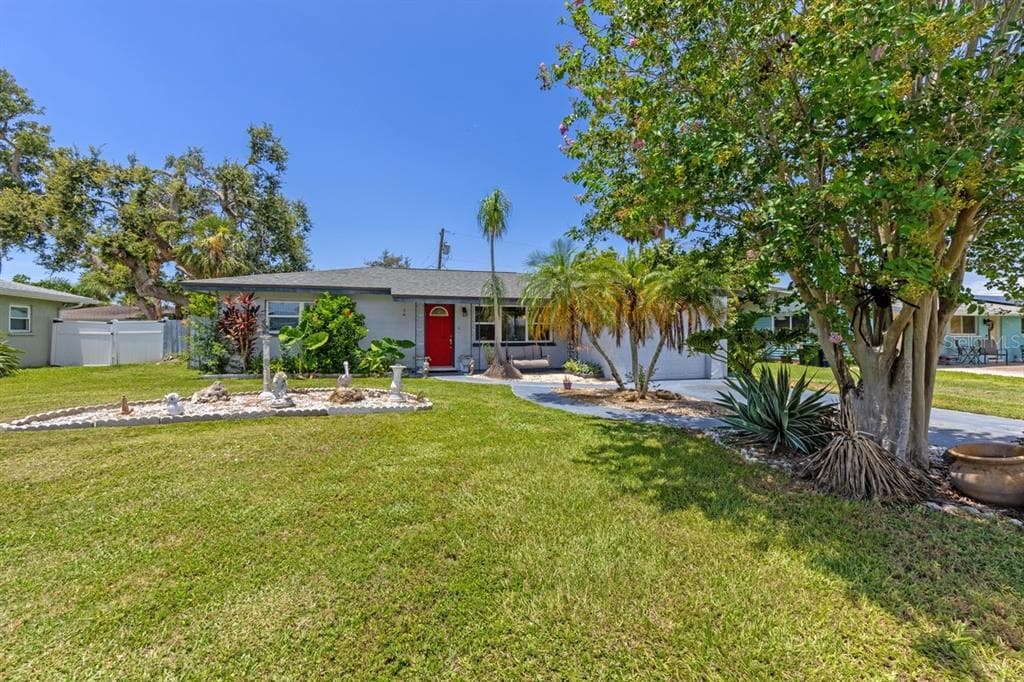 6134 RODGERS AVENUE SARASOTA, FL 34231
