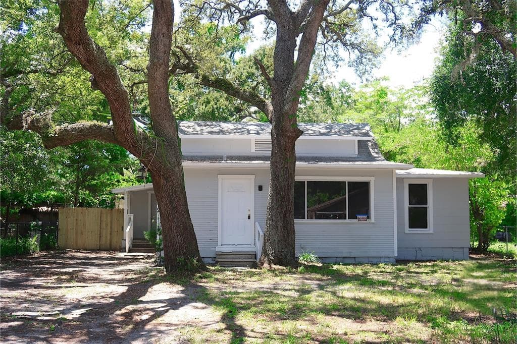 10012 N 10TH STREET TAMPA, FL 33612
