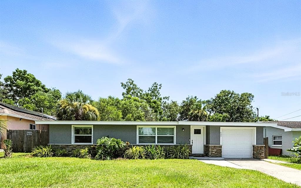 657 LAURA LANE DUNEDIN, FL 34698