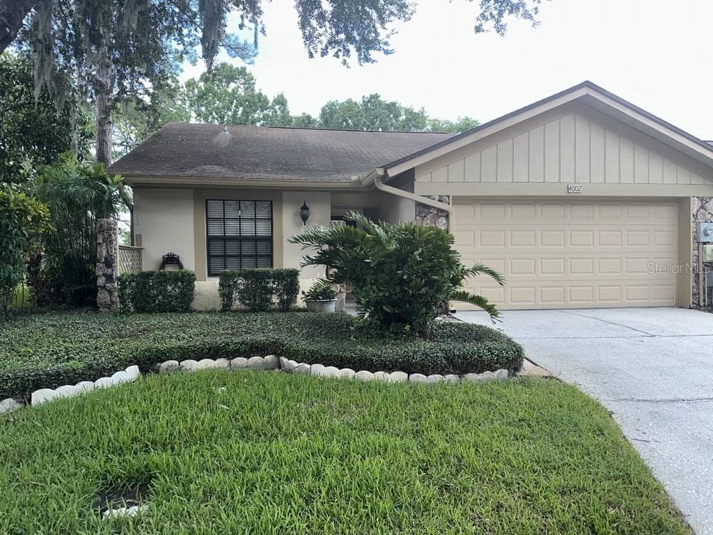 4002 SHORESIDE CIRCLE TAMPA, FL 33624