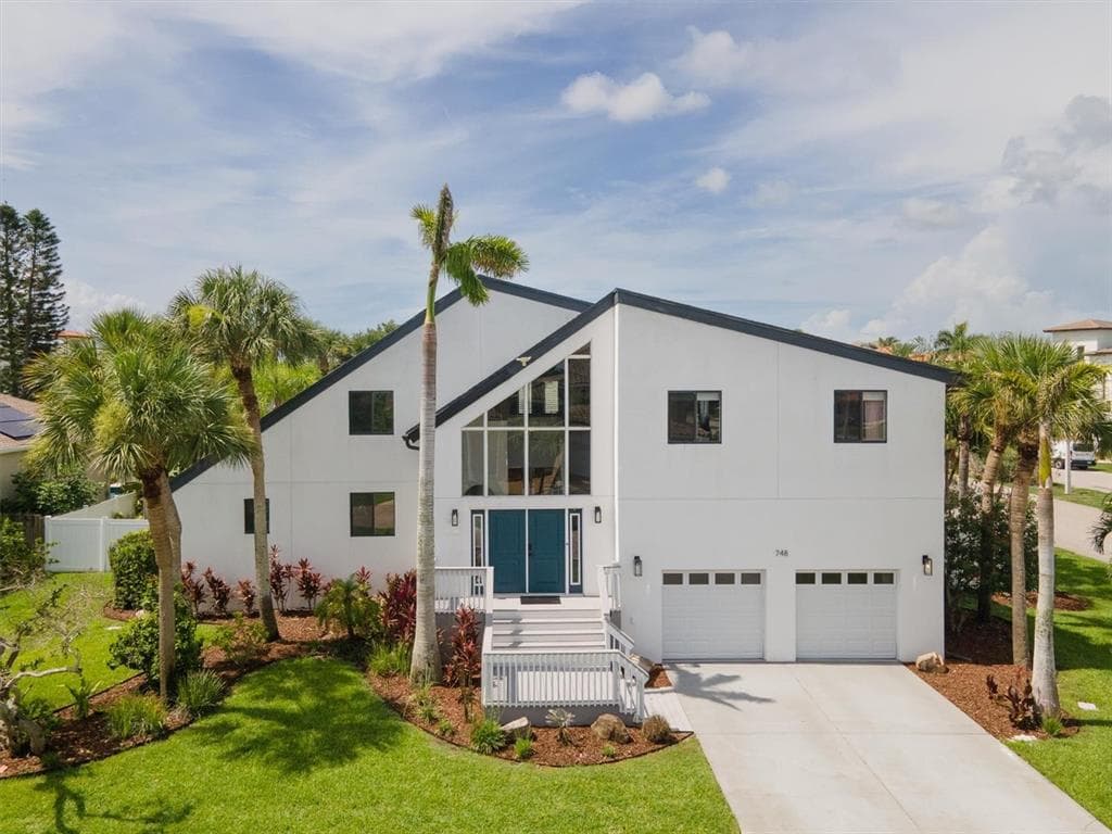 748 NINA DRIVE TIERRA VERDE, FL 33715