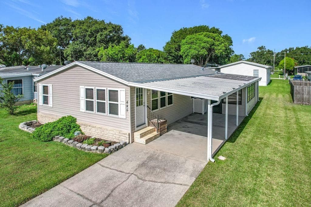 445 SKYLINE DRIVE E LAKELAND, FL 33801