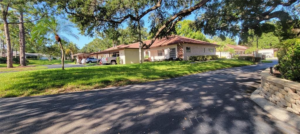 1210 MONTROSE PLACE DUNEDIN, FL 34698