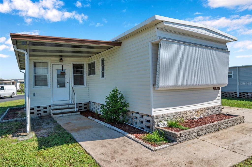 605 MOUNT LANCASTER AVENUE NE UNIT 634 ST PETERSBURG, FL 33702