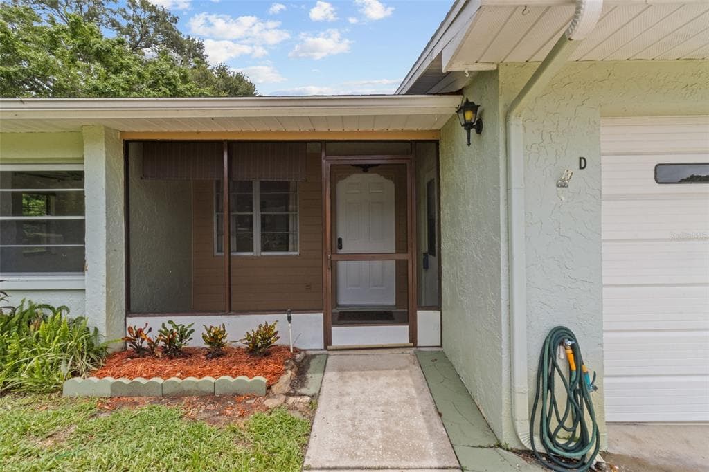 1163 ORANGE TREE CIRCLE W UNIT D PALM HARBOR, FL 34684