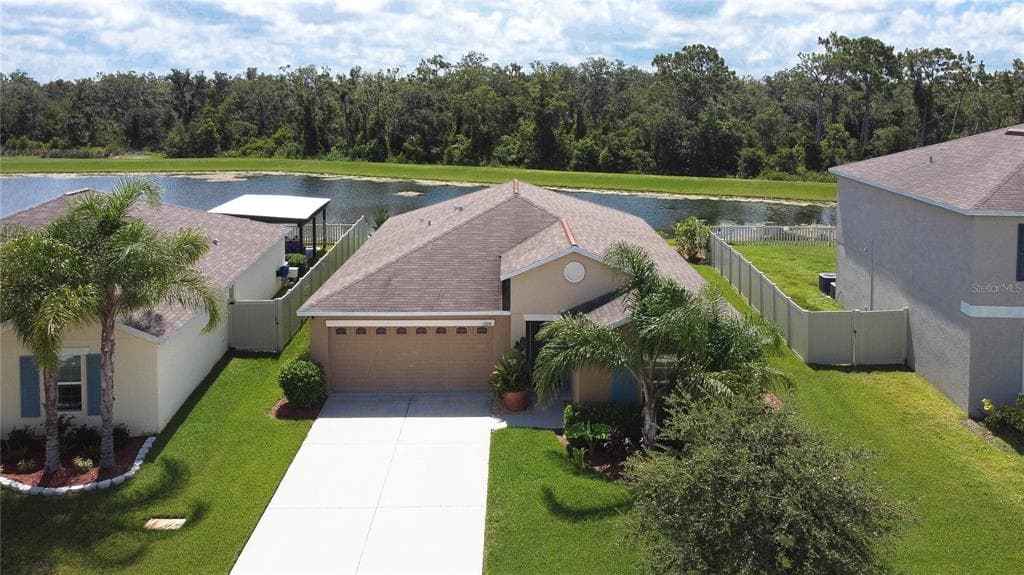 17218 WHITE MANGROVE DRIVE WIMAUMA, FL 33598