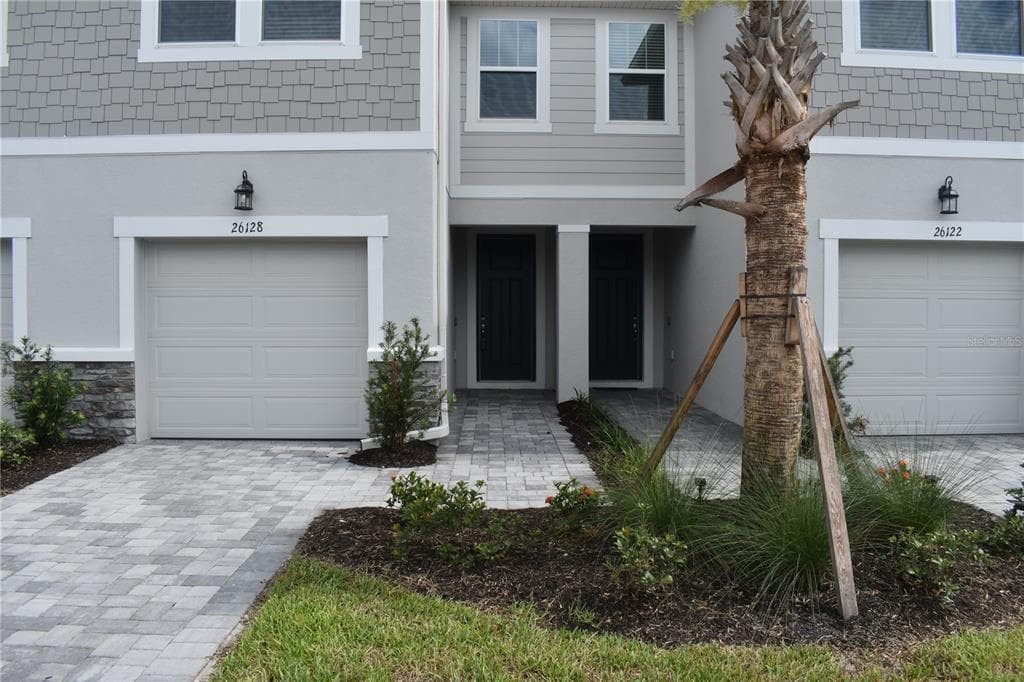 26128 FANTASY SKY LANE LUTZ, FL 33559