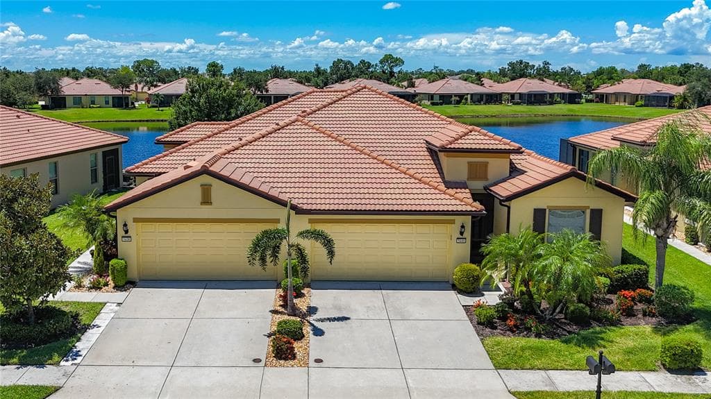 5440 SUNSET FALLS DRIVE APOLLO BEACH, FL 33572
