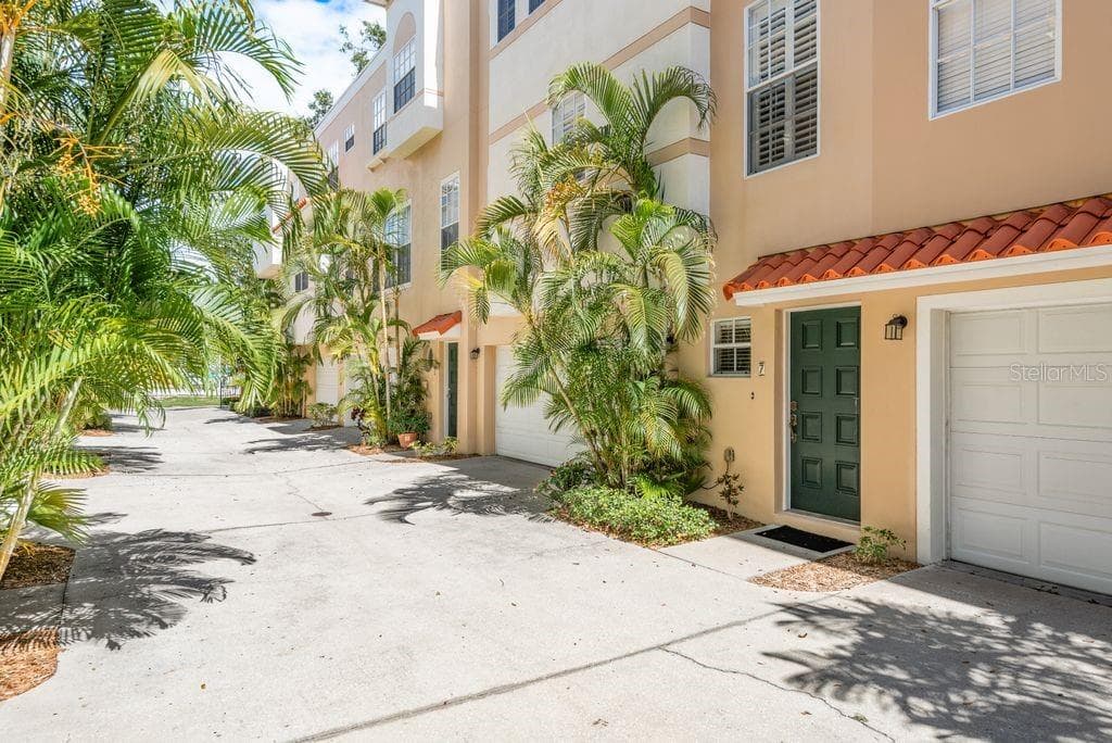 509 S MATANZAS AVENUE UNIT 7 TAMPA, FL 33609