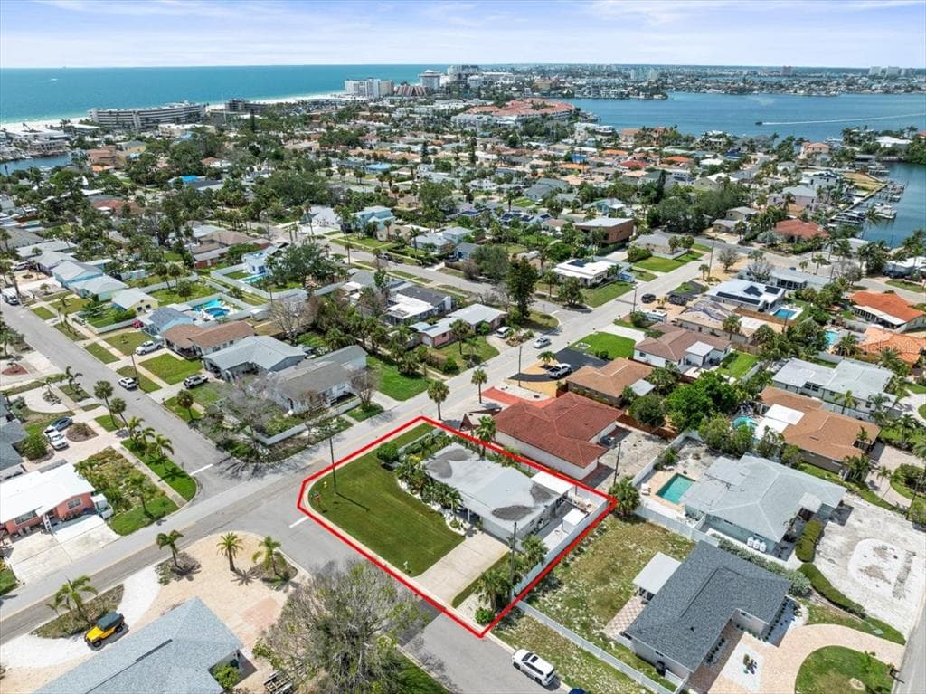304 42ND AVENUE ST PETE BEACH, FL 33706