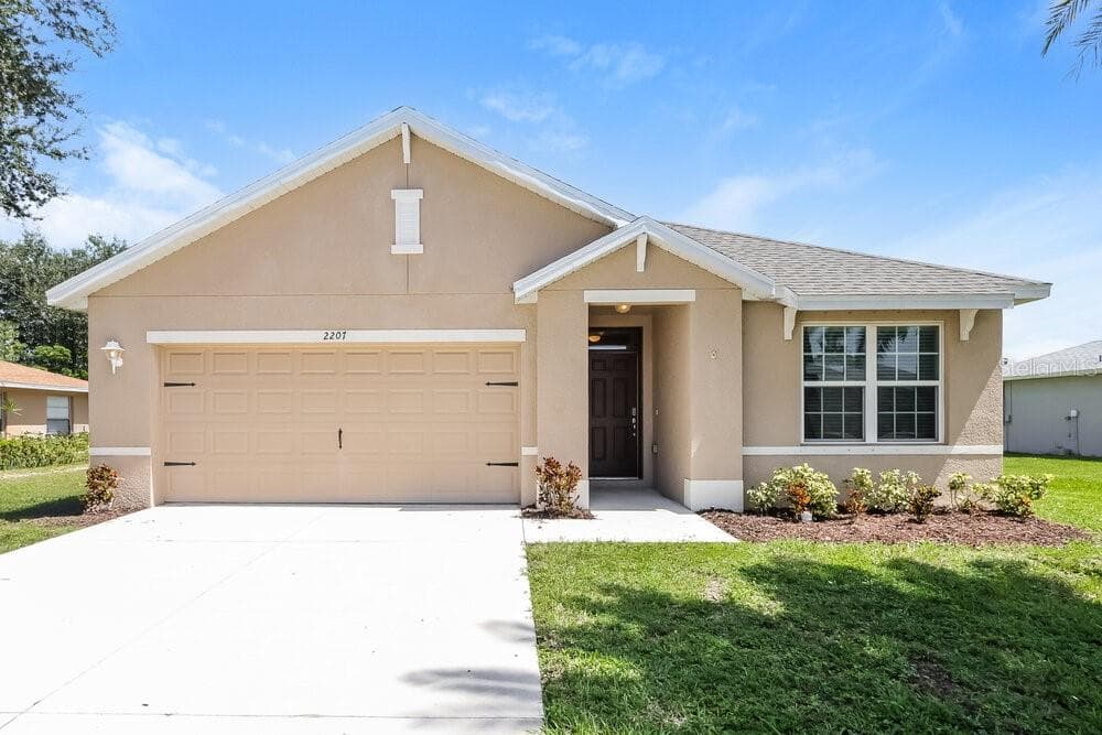 2207 SE 11TH STREET CAPE CORAL, FL 33990