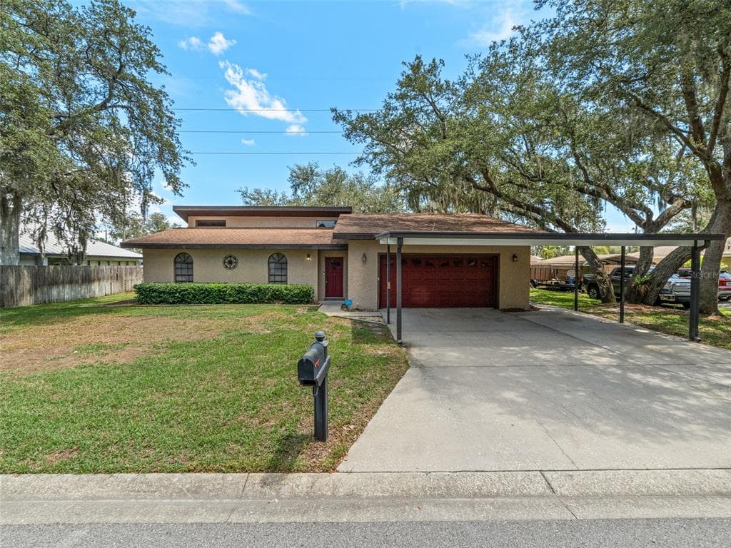 103 HOMEWOOD DRIVE WINTER HAVEN, FL 33880