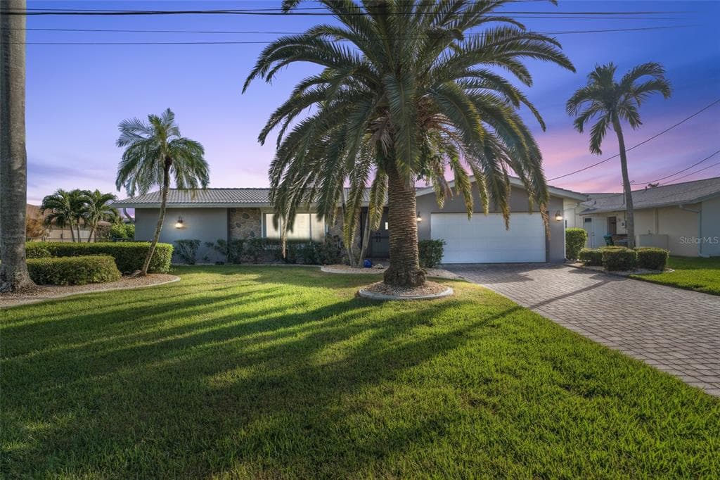 1904 SE 37TH STREET CAPE CORAL, FL 33904