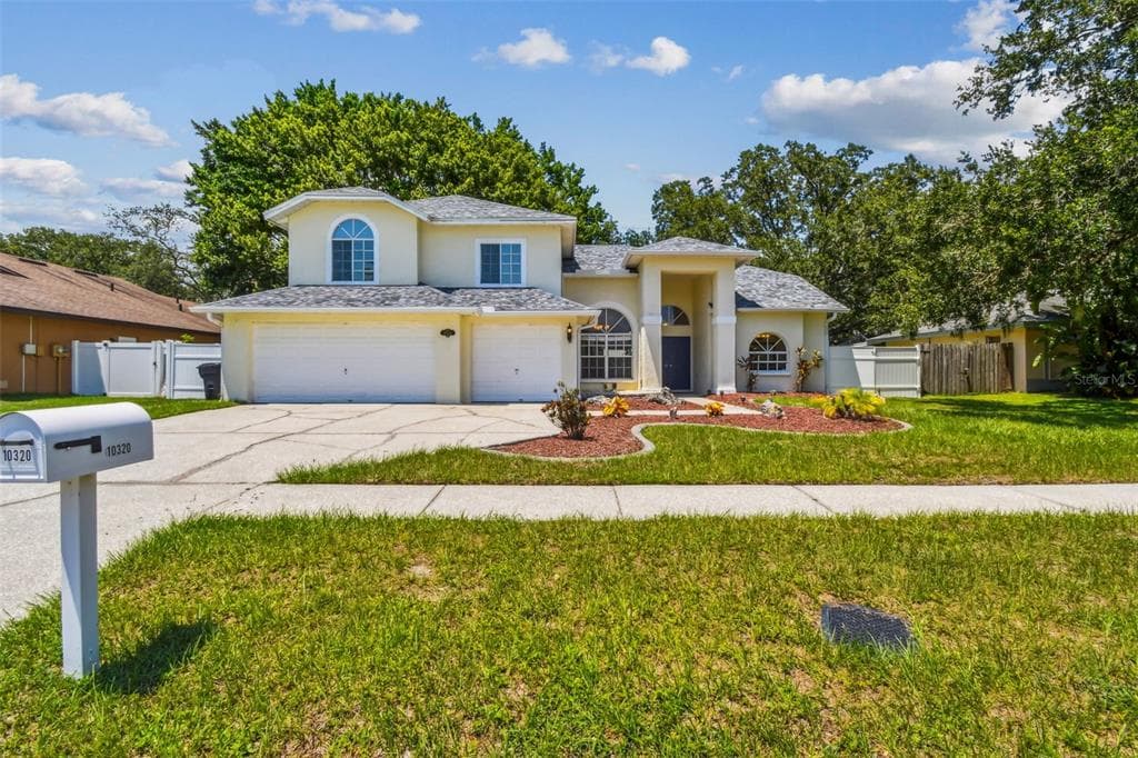 10320 ASHLEY OAKS DRIVE RIVERVIEW, FL 33578