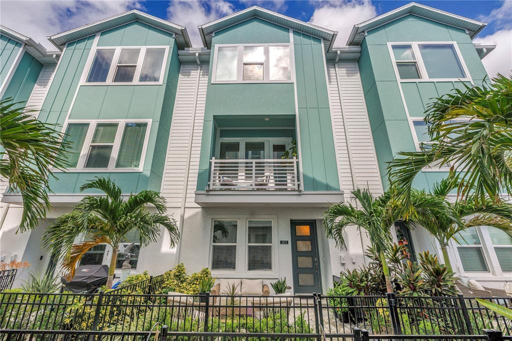 2873 1ST AVENUE S ST PETERSBURG, FL 33712