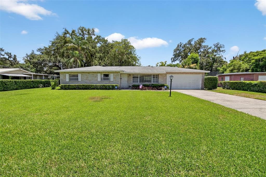 511 COULTER ROAD BRANDON, FL 33511