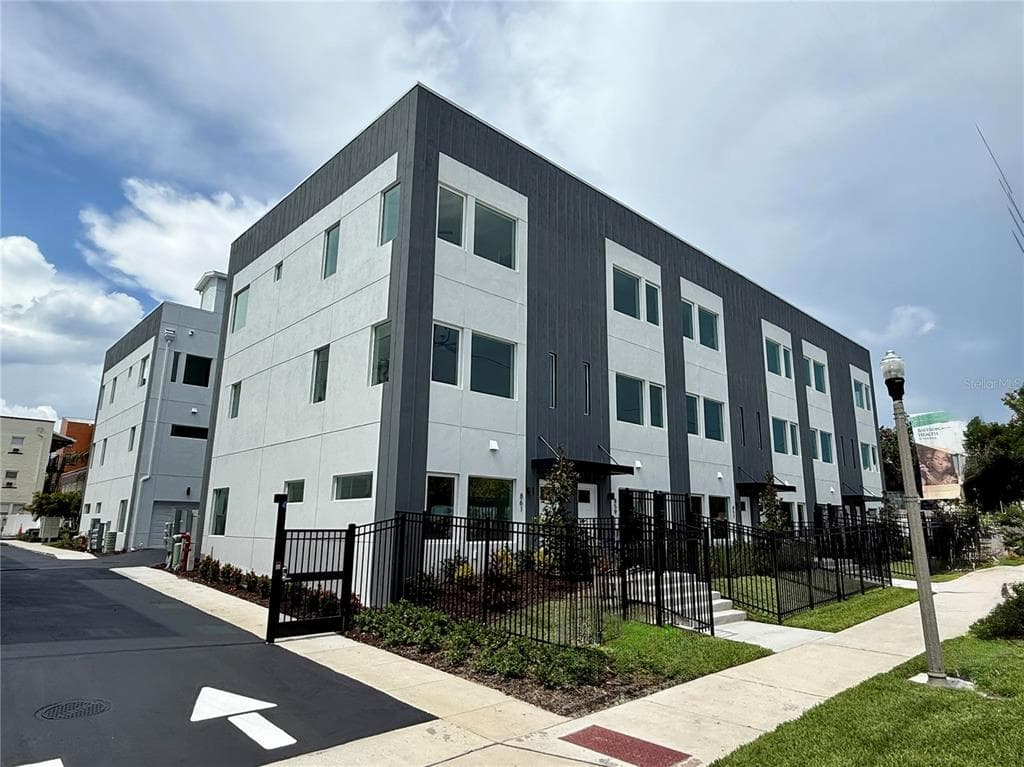 861 6TH AVENUE S ST PETERSBURG, FL 33701
