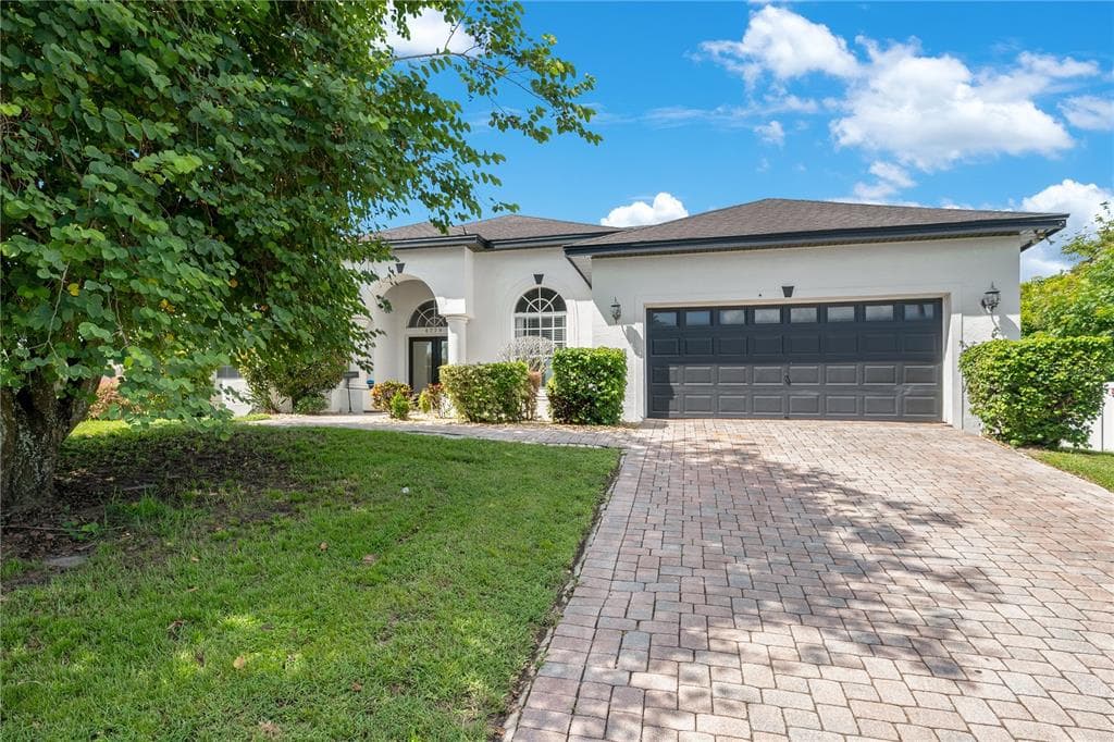 6779 HILLIS DRIVE LAKELAND, FL 33813