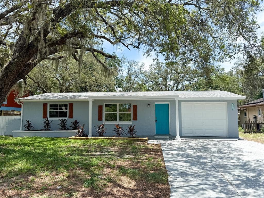 5622 GOLDEN NUGGET DRIVE HOLIDAY, FL 34690