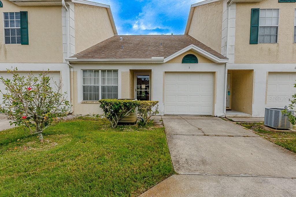 682 GREEN VALLEY ROAD UNIT C5 PALM HARBOR, FL 34683