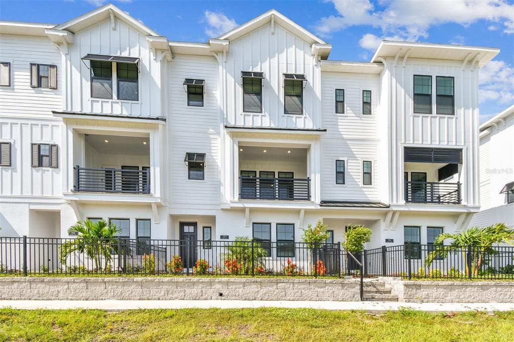 7220 SUTTON LANE SARASOTA, FL 34240