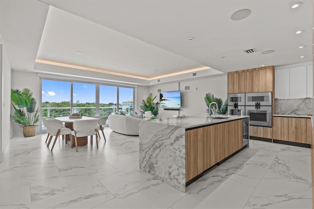 1020 SUNSET POINT ROAD UNIT 310 CLEARWATER, FL 33755