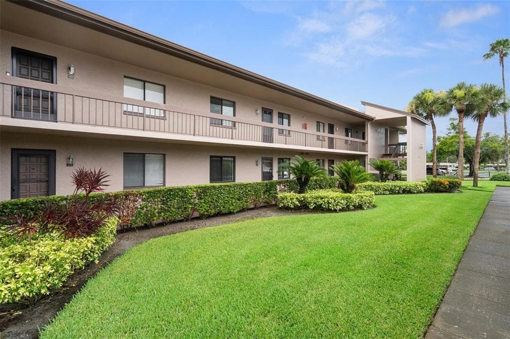 208 MARY DRIVE UNIT 208 OLDSMAR, FL 34677