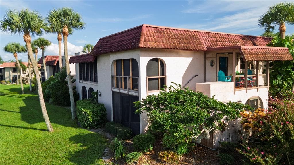 1007 S BAYSHORE BOULEVARD UNIT 107 SAFETY HARBOR, FL 34695