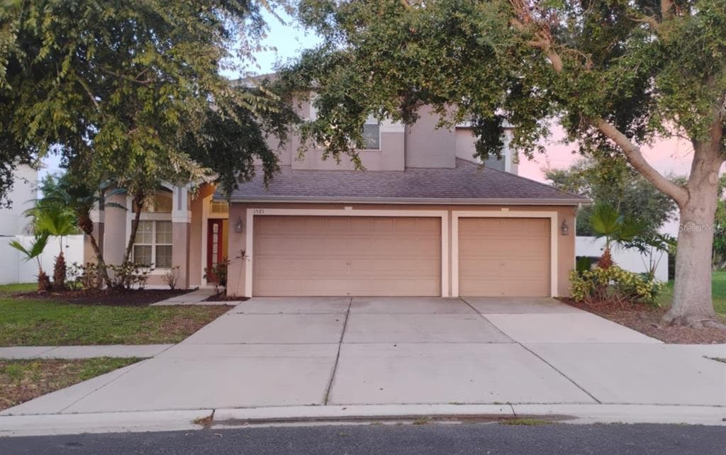 1521 BONITA BLUFF COURT RUSKIN, FL 33570