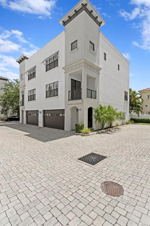 224 S AUDUBON AVENUE TAMPA, FL 33609