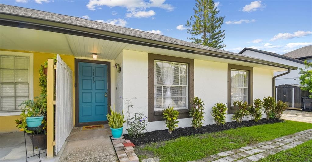 3319 LAUREL DALE DRIVE TAMPA, FL 33618
