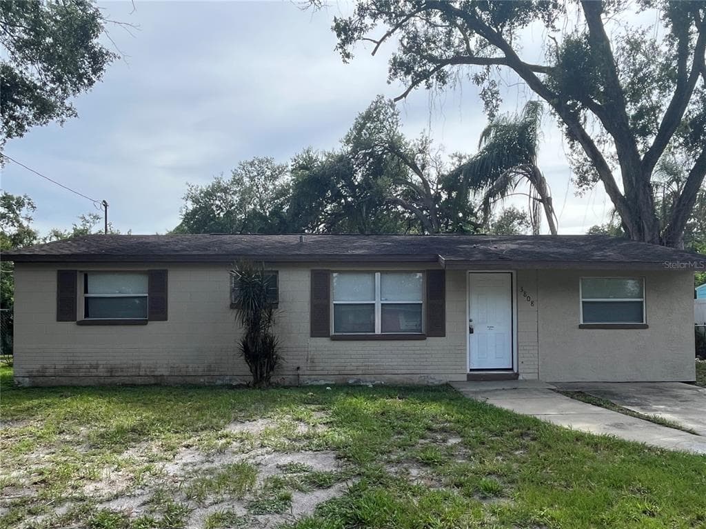 3808 BEECHWOOD BOULEVARD TAMPA, FL 33619
