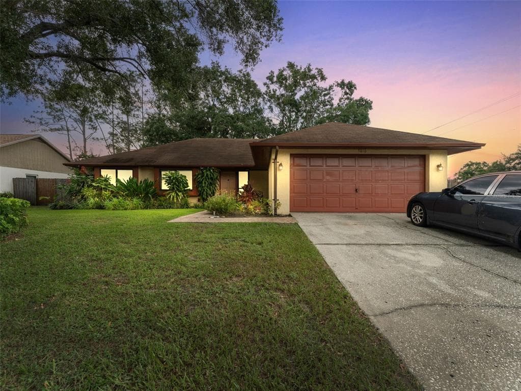 5010 PENNSBURY DRIVE