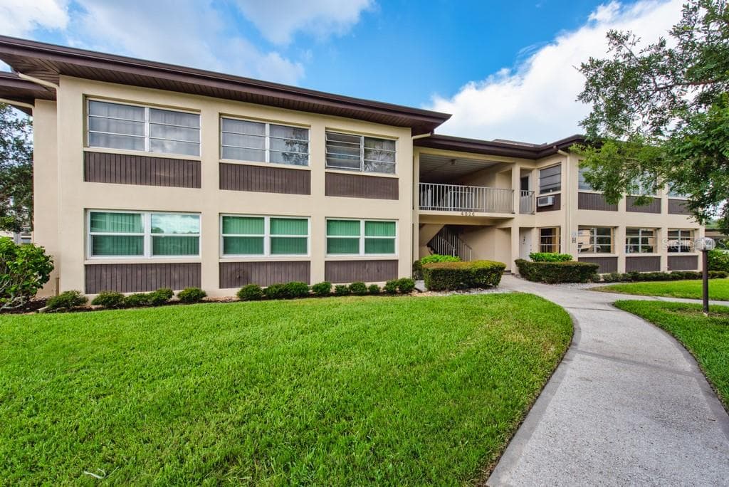 4826 MARINE PARKWAY UNIT 204 NEW PORT RICHEY, FL 34652
