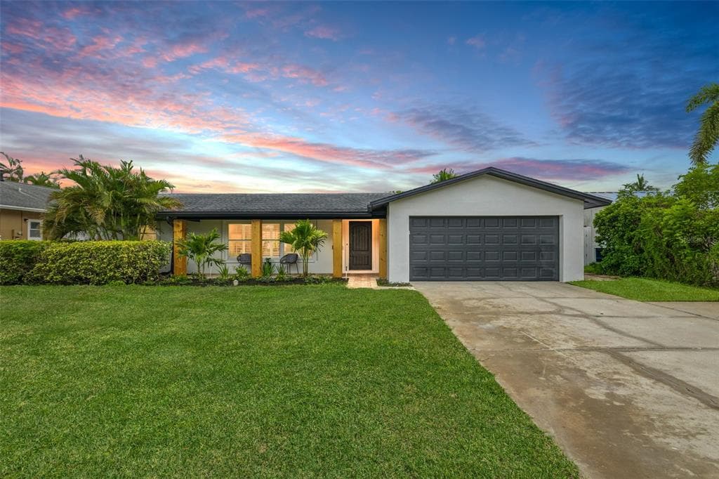1474 54TH AVENUE NE ST PETERSBURG, FL 33703