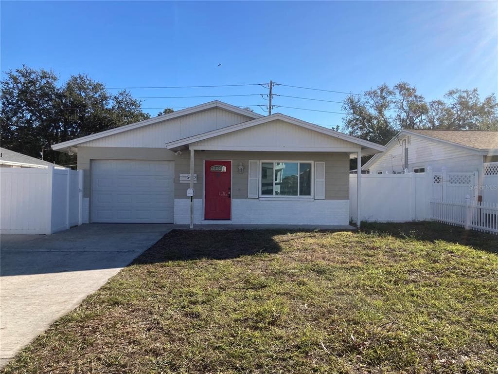 5417 1ST STREET NE ST PETERSBURG, FL 33703