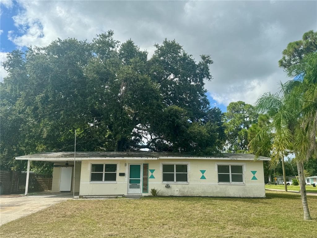 1792 77TH AVENUE N ST PETERSBURG, FL 33702