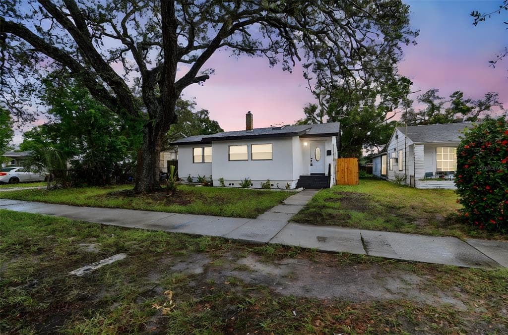 4548 18TH AVENUE S ST PETERSBURG, FL 33711