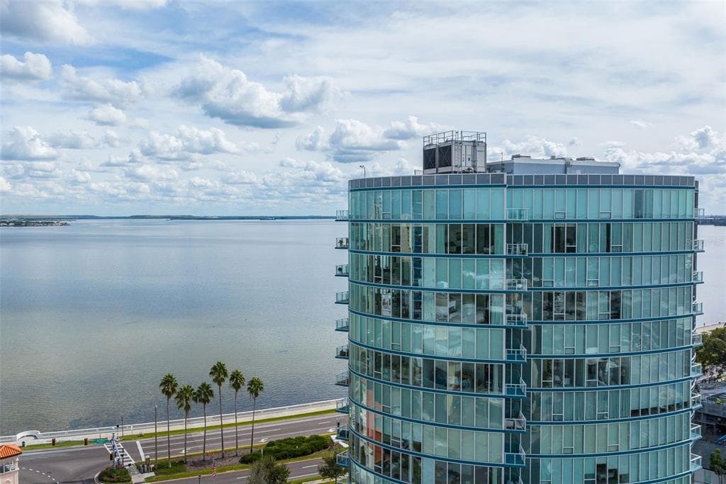 2900 W BAY TO BAY BOULEVARD UNIT 1403 TAMPA, FL 33629
