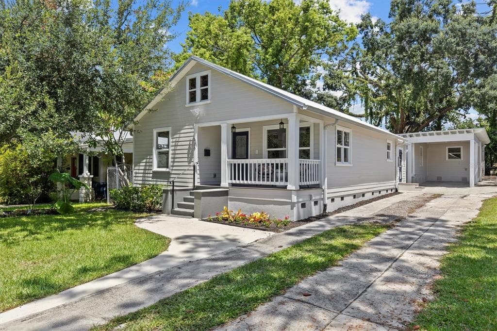 325 W HAYA STREET TAMPA, FL 33603