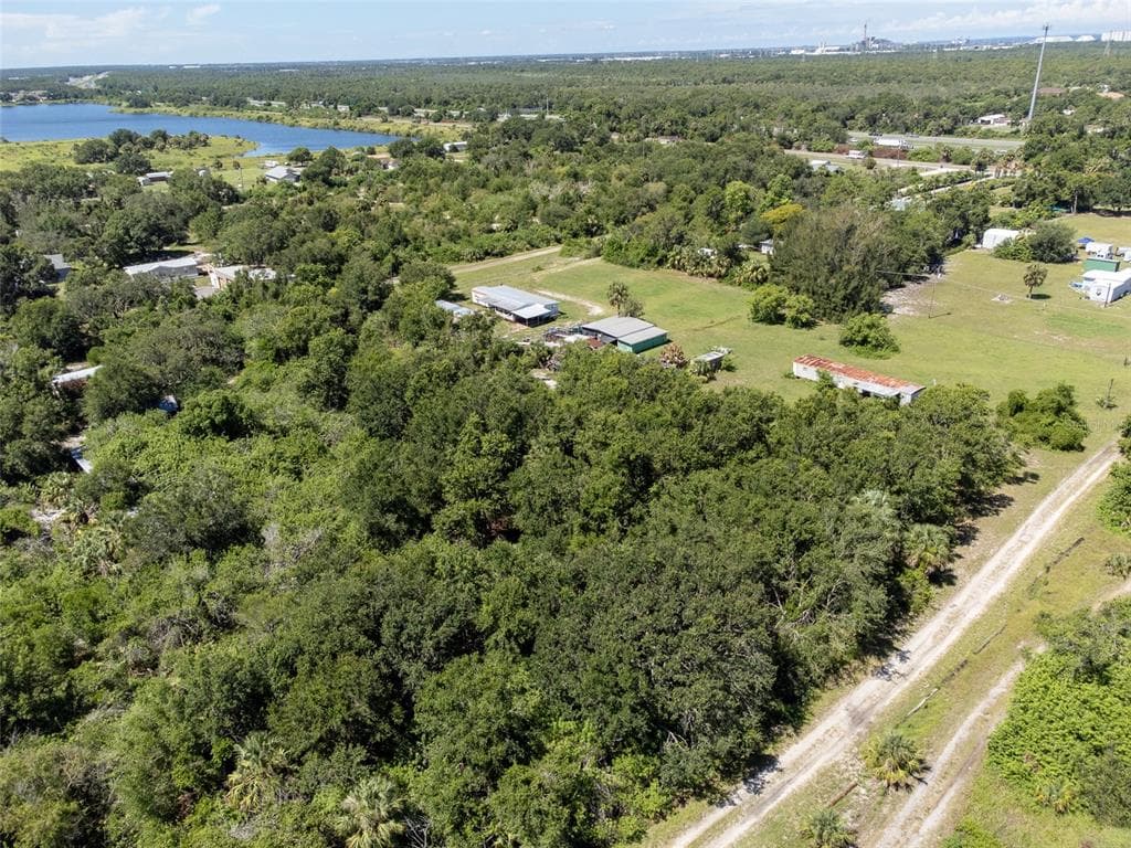 12020 BULLFROG CREEK ROAD GIBSONTON, FL 33534