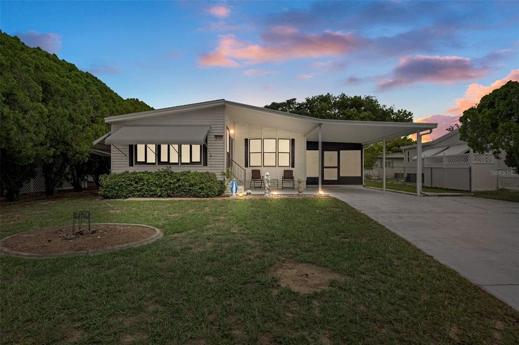 8123 DALAVAN DRIVE BROOKSVILLE, FL 34613