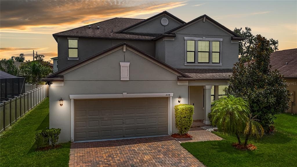4528 COACHFORD DRIVE WESLEY CHAPEL, FL 33543