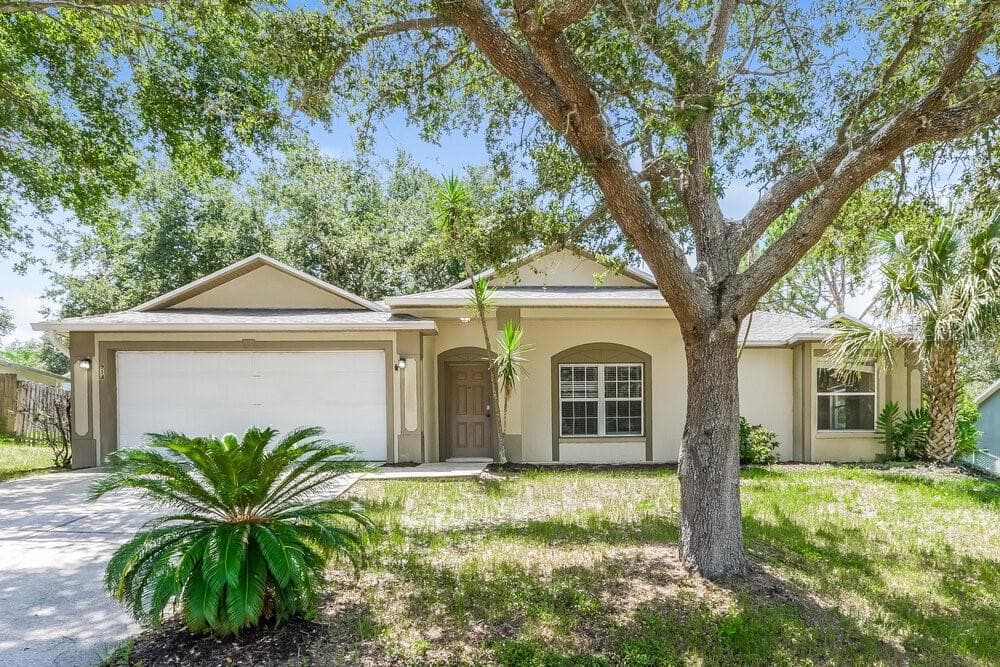 914 ARBOR HILL CIRCLE MINNEOLA, FL 34715