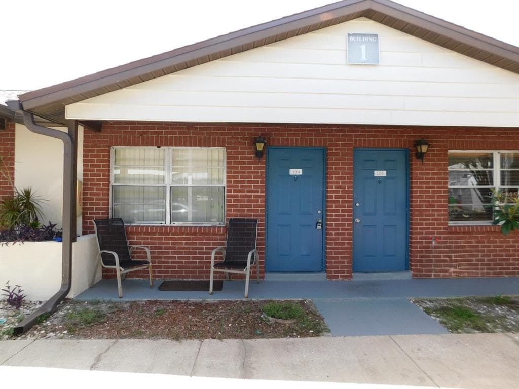 24862 US HIGHWAY 19 N UNIT 104 CLEARWATER, FL 33763