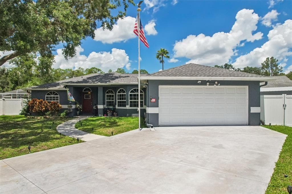 5425 EAGLE BOULEVARD LAND O LAKES, FL 34639