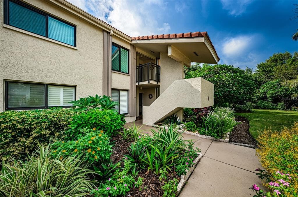6382 PALMA DEL MAR BOULEVARD S UNIT 222 ST PETERSBURG, FL 33715