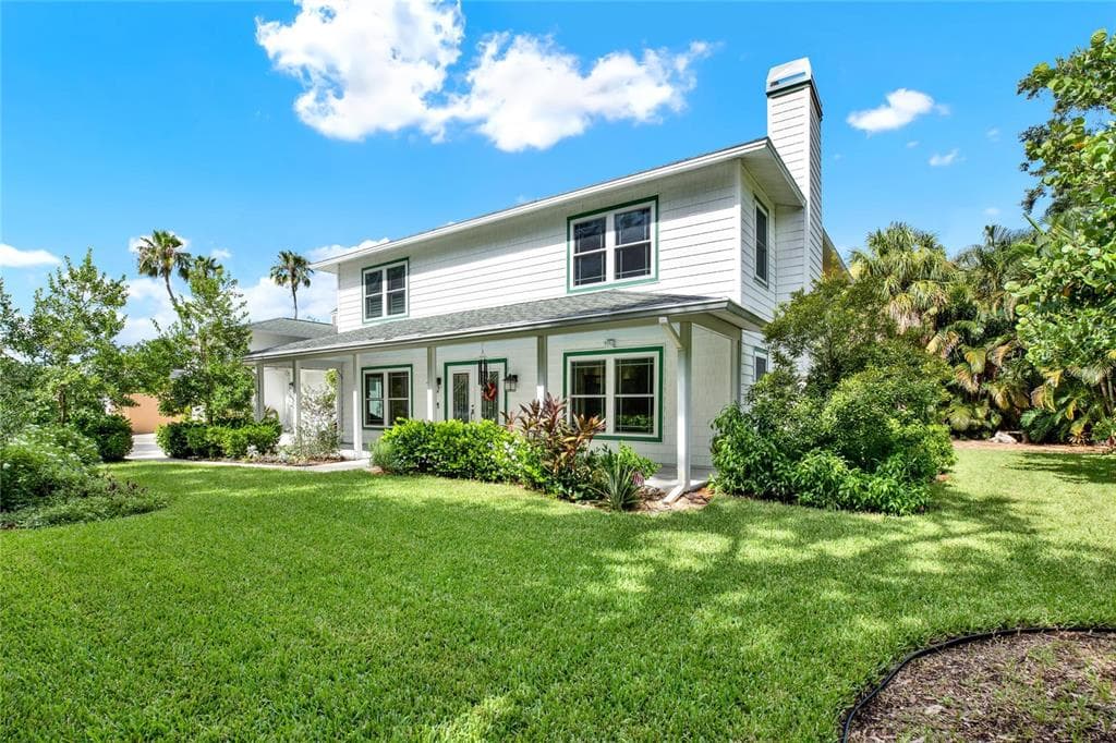 430 WILDWOOD WAY BELLEAIR, FL 33756