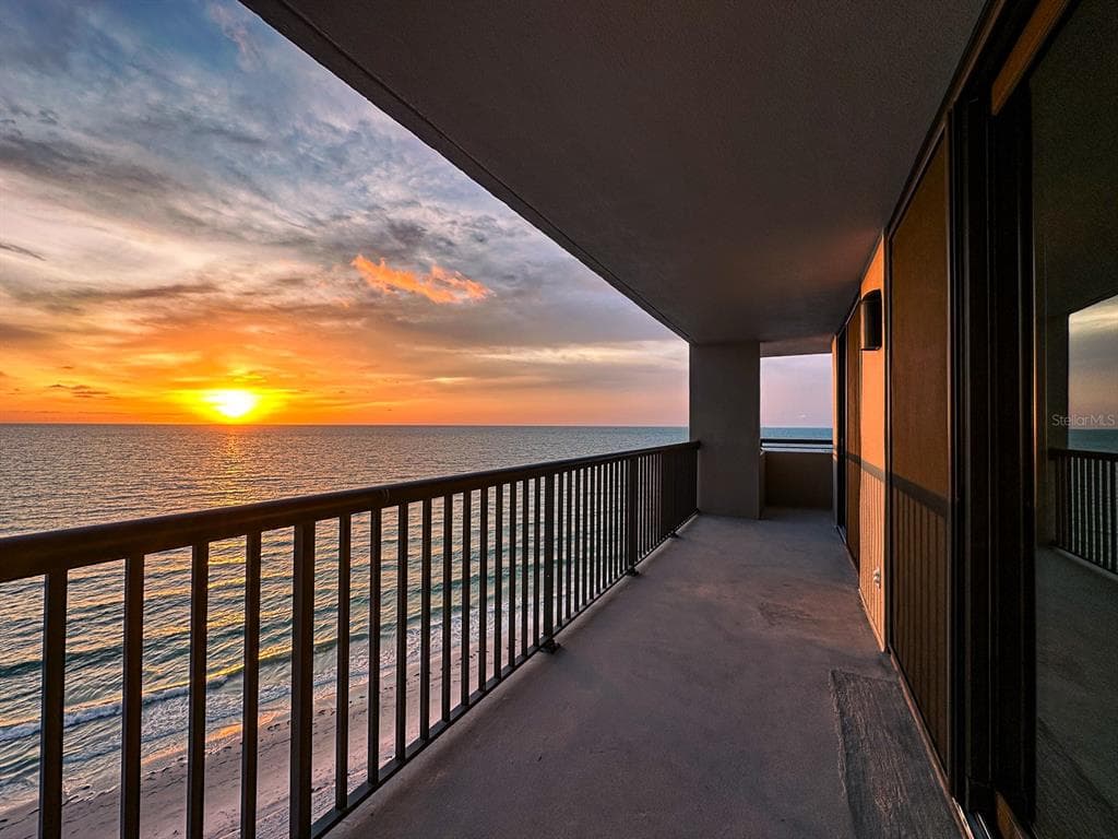 1660 GULF BOULEVARD UNIT 802 CLEARWATER, FL 33767