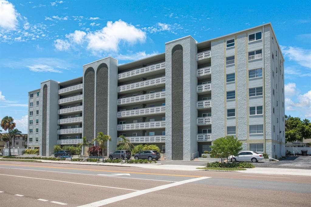 7321 CENTRAL AVENUE UNIT 701 ST PETERSBURG, FL 33710